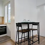 Quiet One-bedroom Flat Close To The Metro Lille