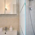Quiet One-bedroom Flat Close To The Metro Appartement